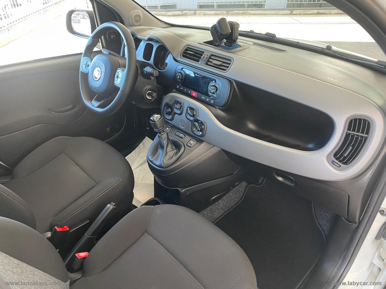 FIAT Panda 1.0 FireFly S&S Hybrid City Cross