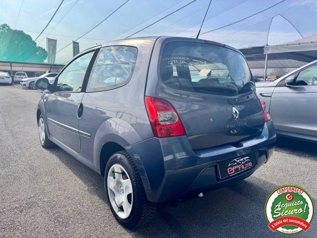 RENAULT Twingo 1.2 8V Confort