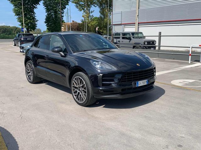 PORSCHE Macan 2.0