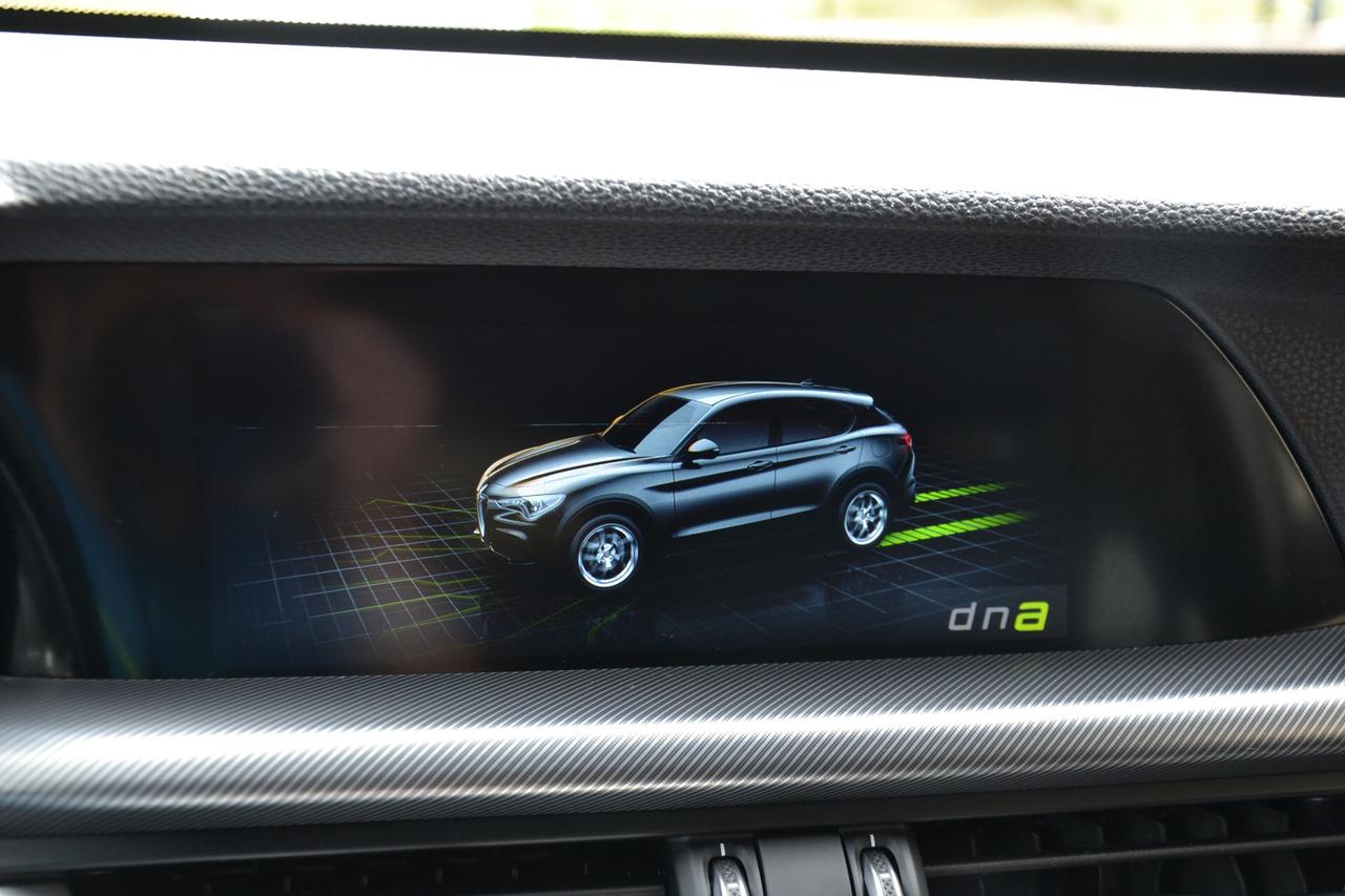 Alfa Romeo Stelvio 2.2 160CV SPRINT AUTOM. **PREZZO REALE**UNIPRO'**