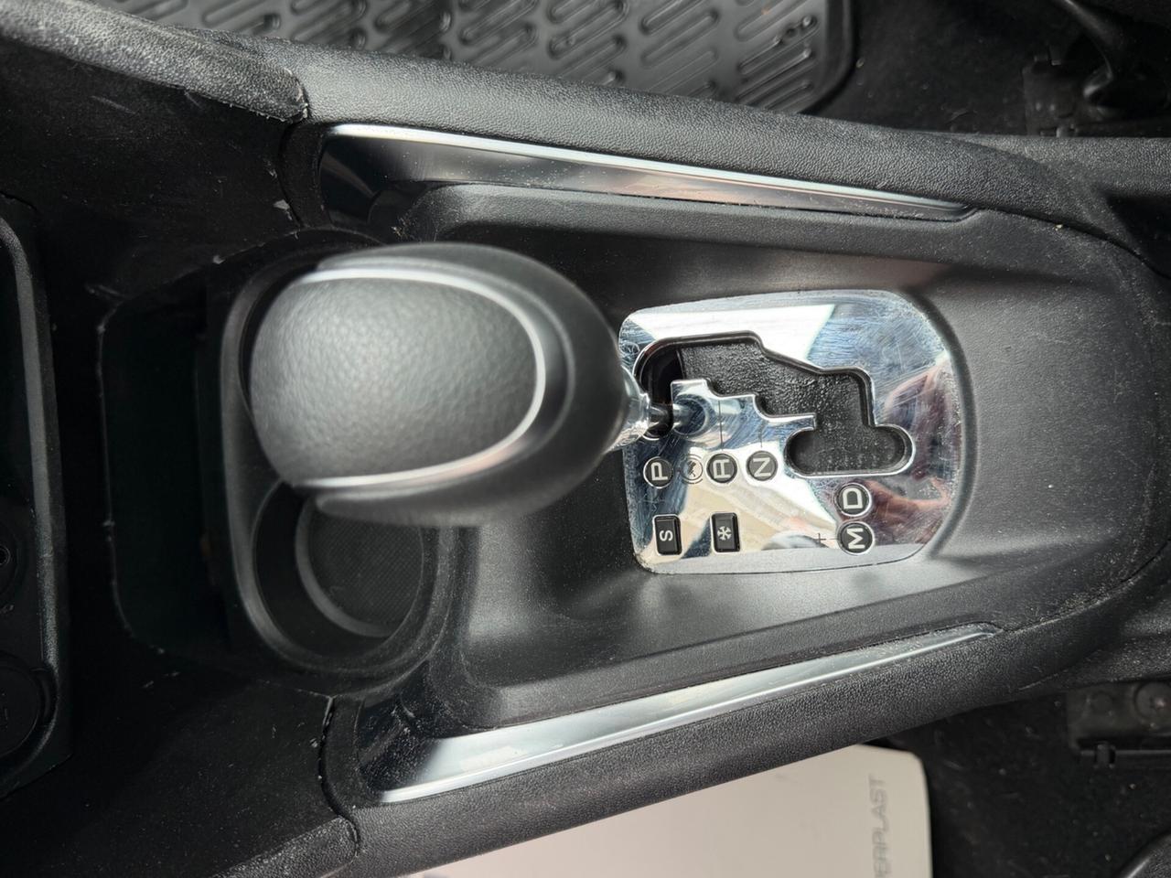 Peugeot 208 PureTech Turbo 110 EAT6 S&S 5 porte GT Line