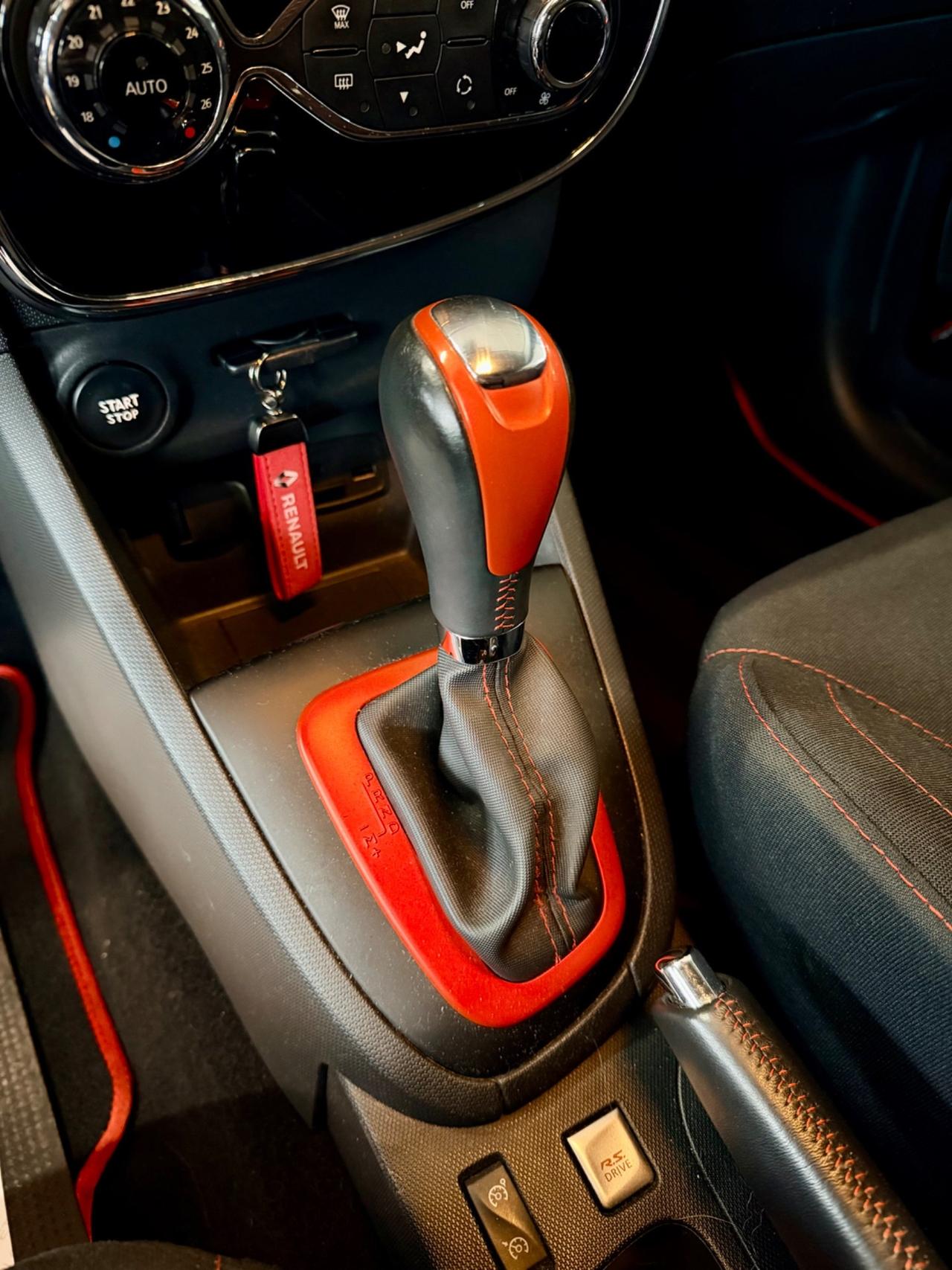 Renault Clio 1.600cc TB 200CV EDC R.S.