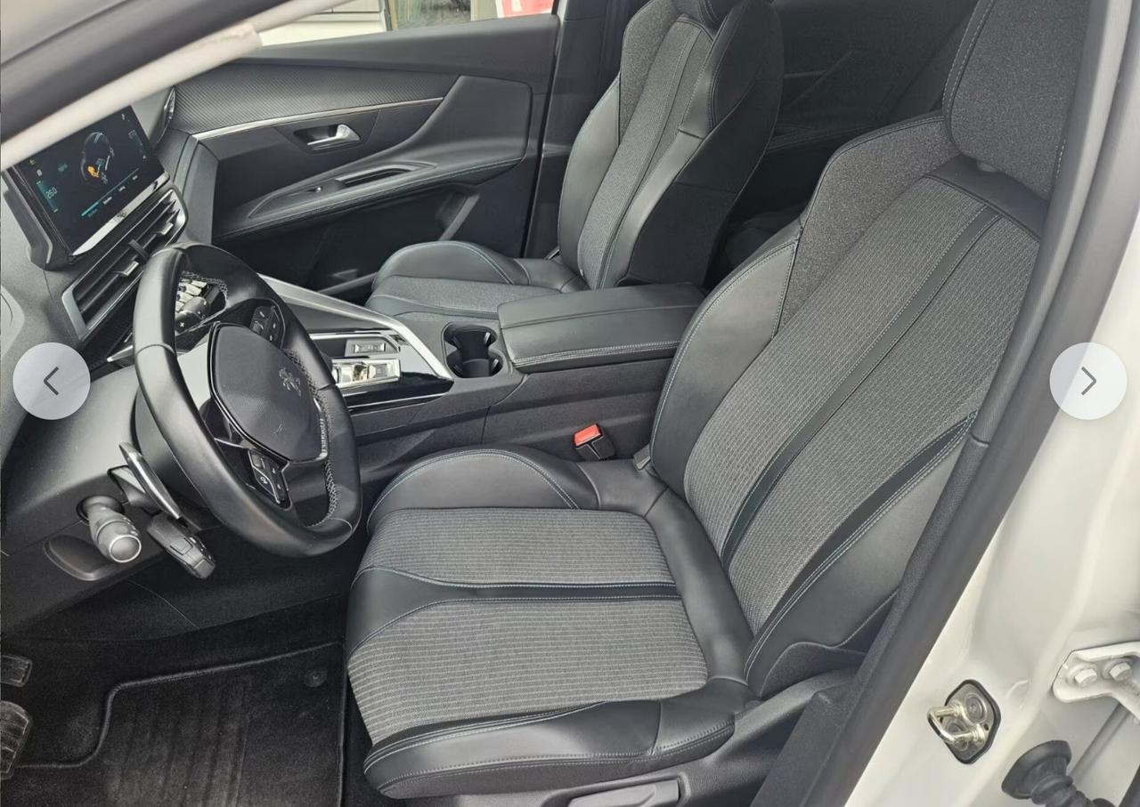 Peugeot 3008 Hybrid 225 e-EAT8 Allure