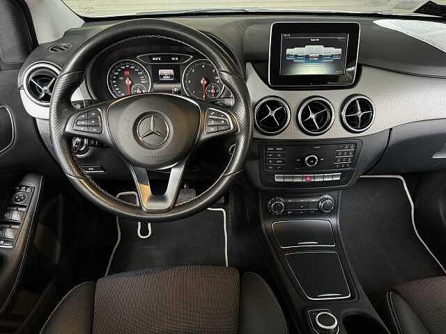 Mercedes-Benz B 180 B 180 d Automatic Executive