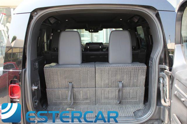 LAND ROVER Defender 110 3.0D 250CV AWD X-Dynamic HSE 7 POSTI