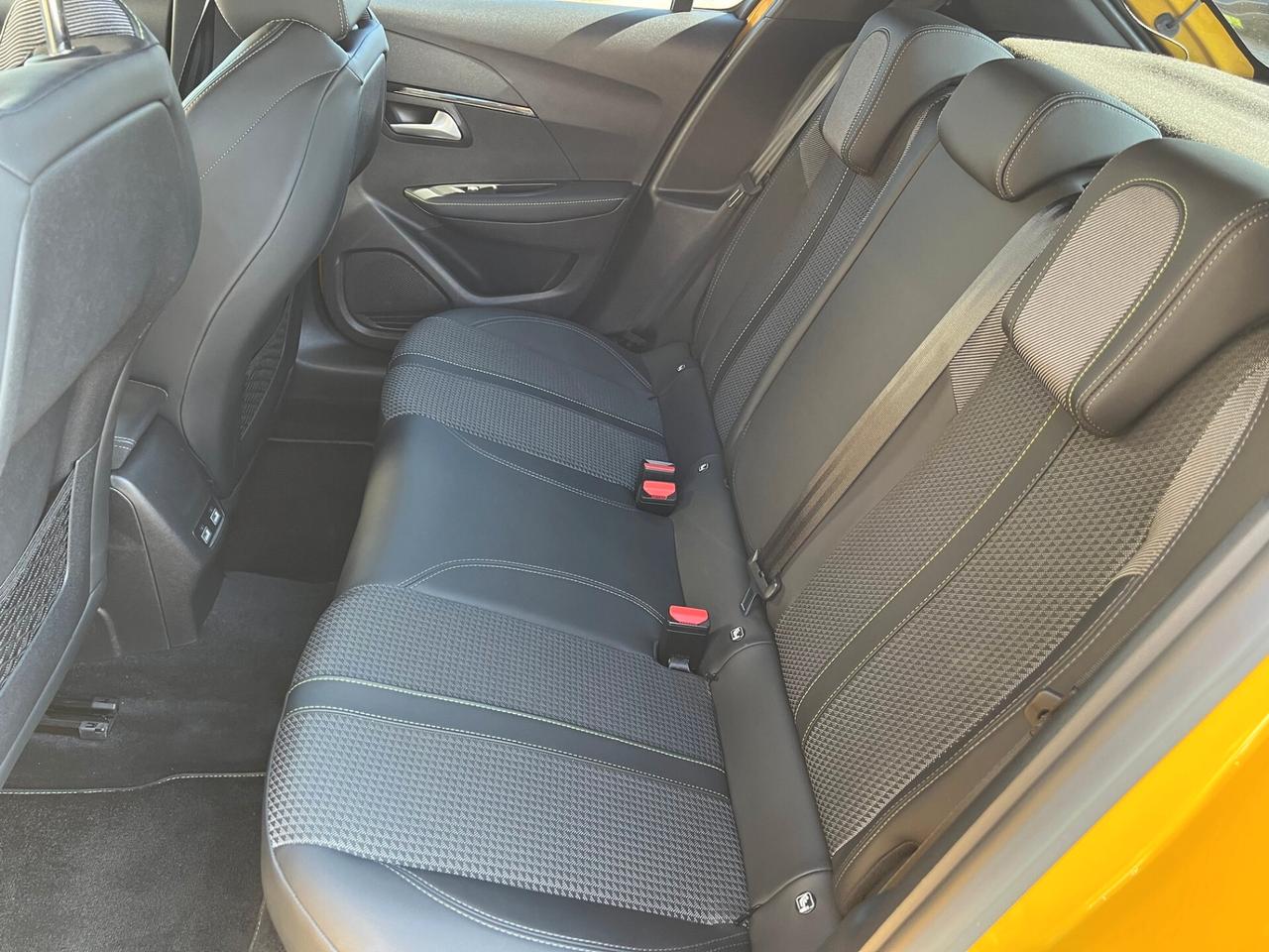 Peugeot 208 BlueHDi 100 Stop&Start 5 porte GT Pack - OK NEOPATENTATI
