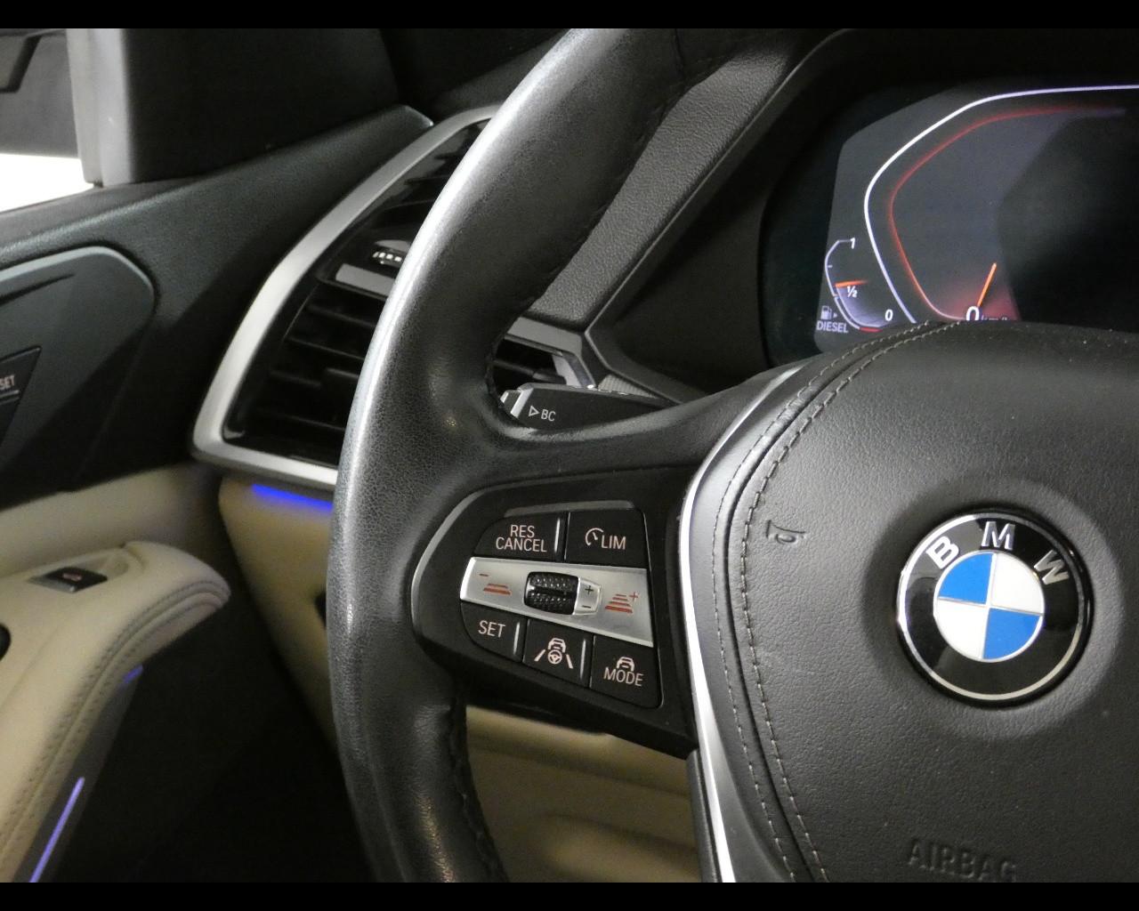BMW X5 (G05/F95) - X5 xDrive30d 48V Business