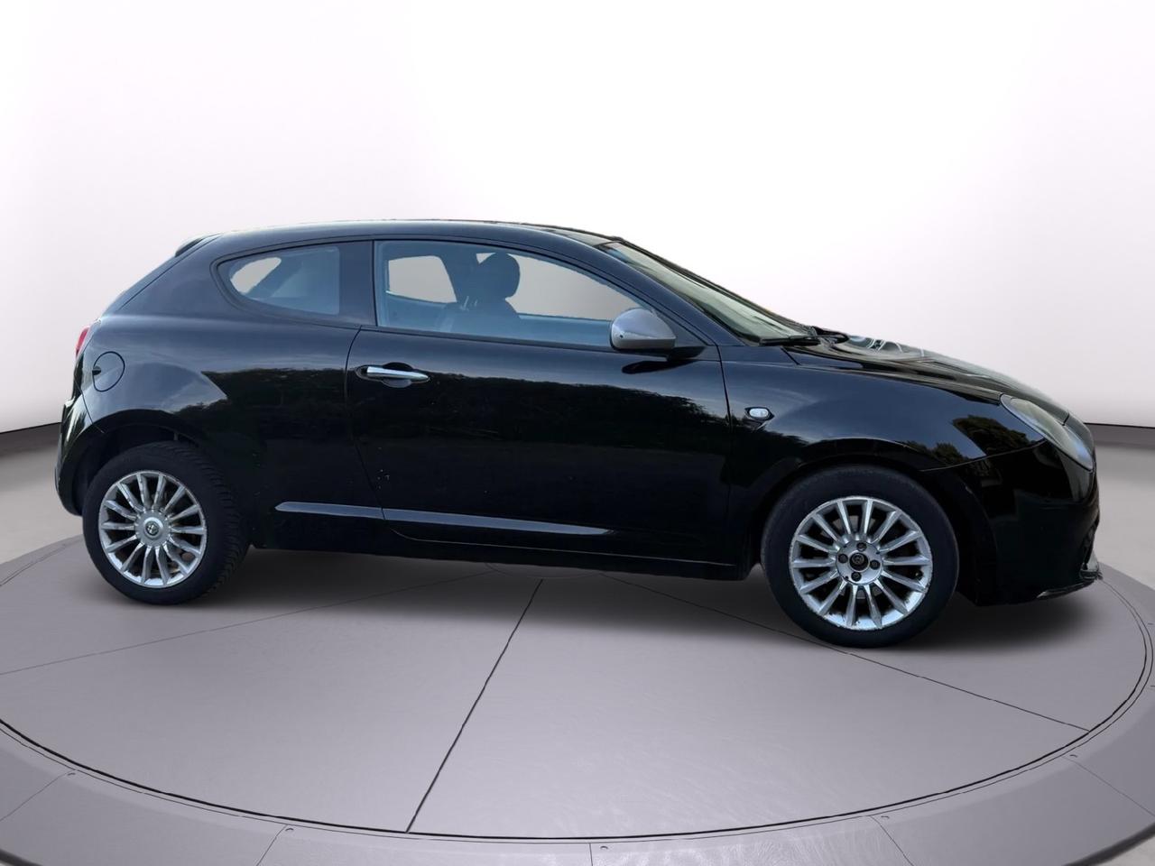 Alfa Romeo MiTo 1.3 JTD anno 2016 neo patentati