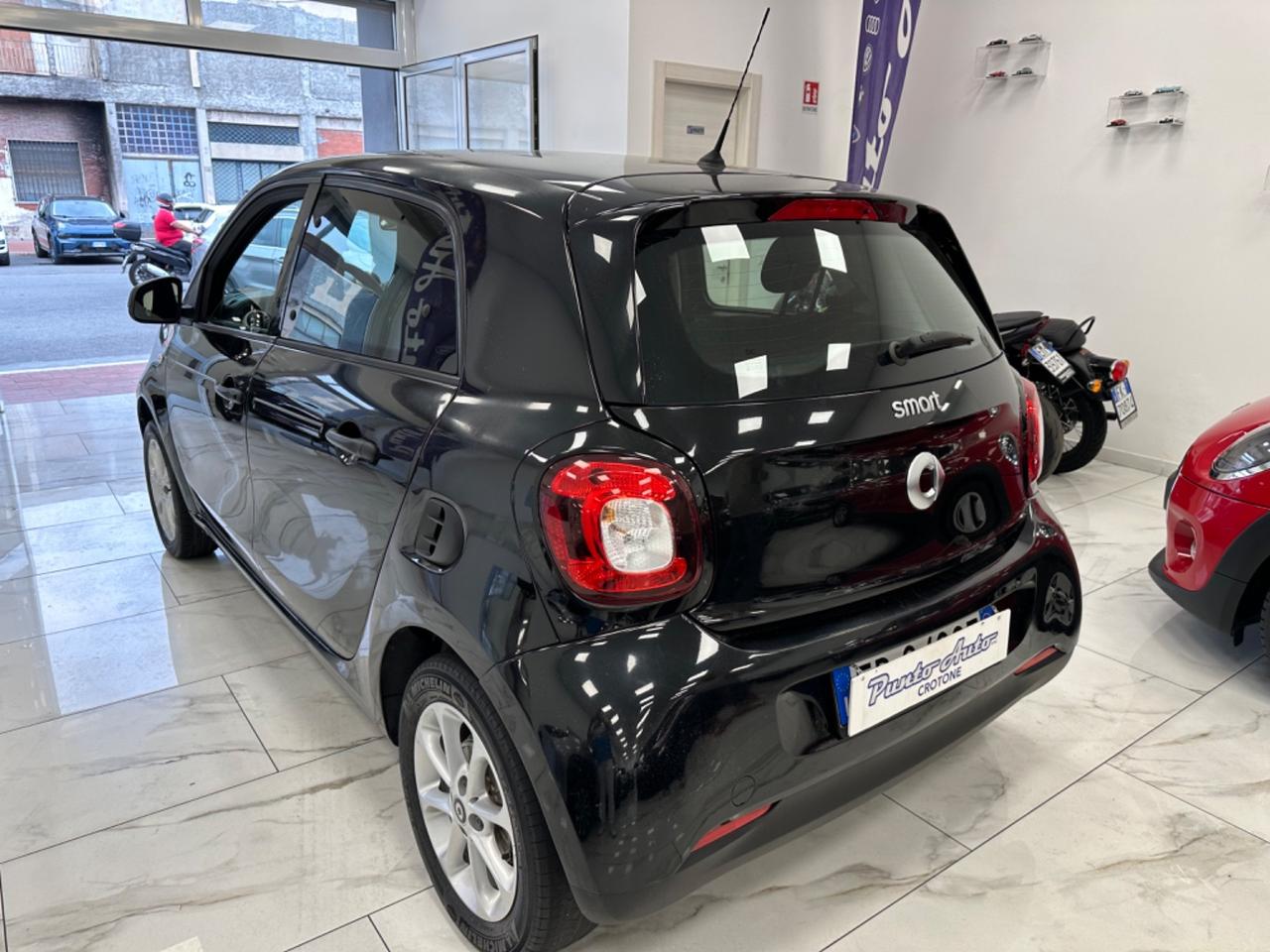 Smart ForFour 70 1.0 twinamic Youngster