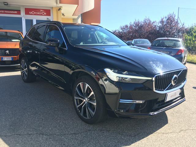 VOLVO XC60 B4 (Diesel Hybrid) 197cv Momentum *IVA deducibile*