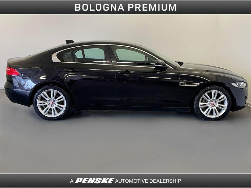 Jaguar XE 2.0 D Turbo 180CV aut. Prestige