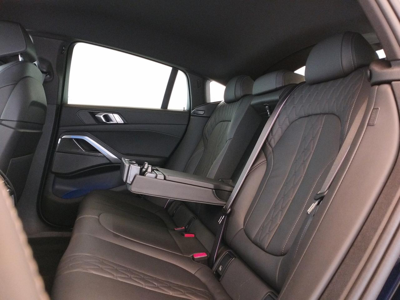 BMW X6 M60i auto - IVA ESPOSTA