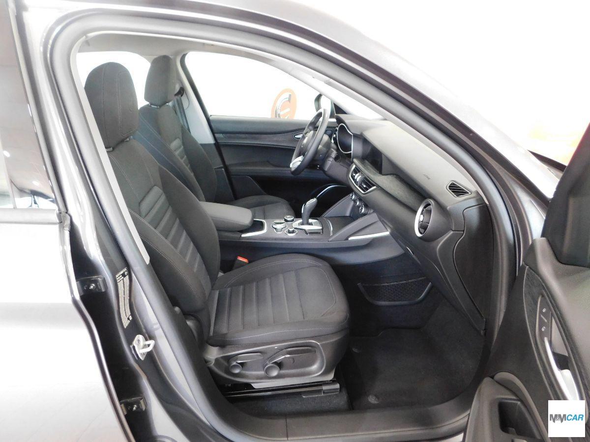 ALFA ROMEO - Stelvio - 2.2 T.diesel 160CV AT8 RWD Bus.