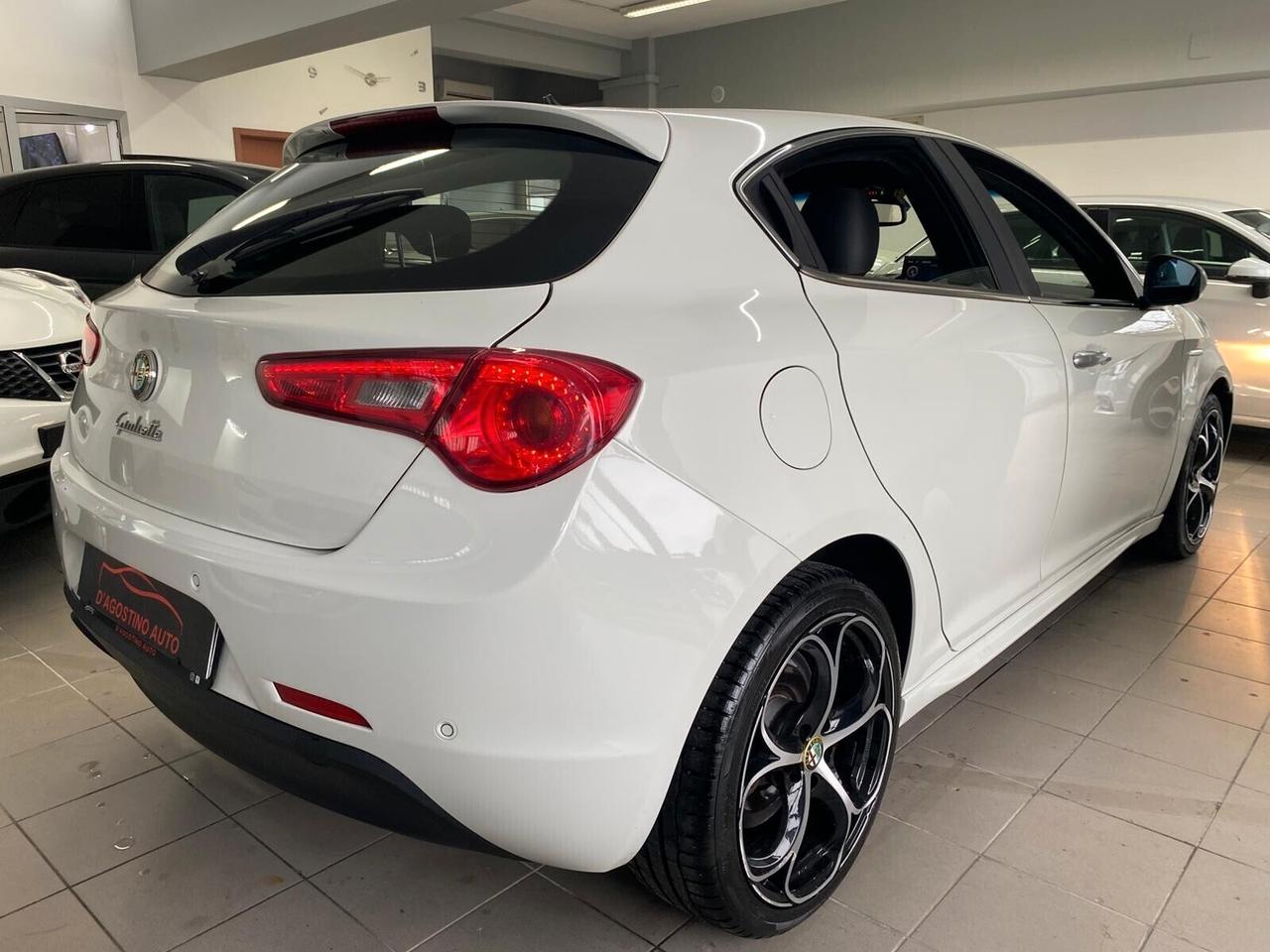 Alfa Romeo Giulietta 1.6 JTDm-2 105 CV Distinctive