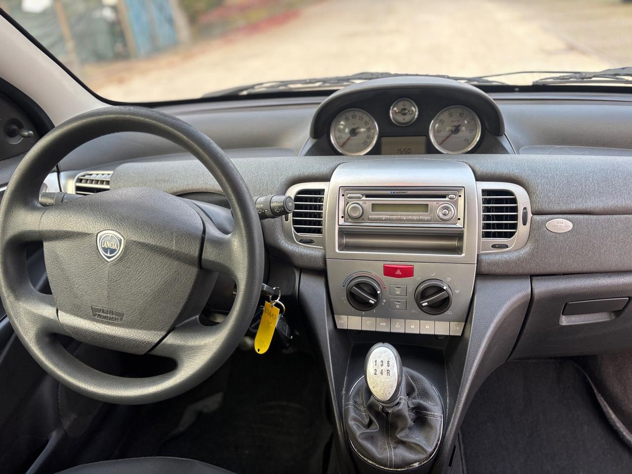 Lancia Ypsilon 1.2 Argento