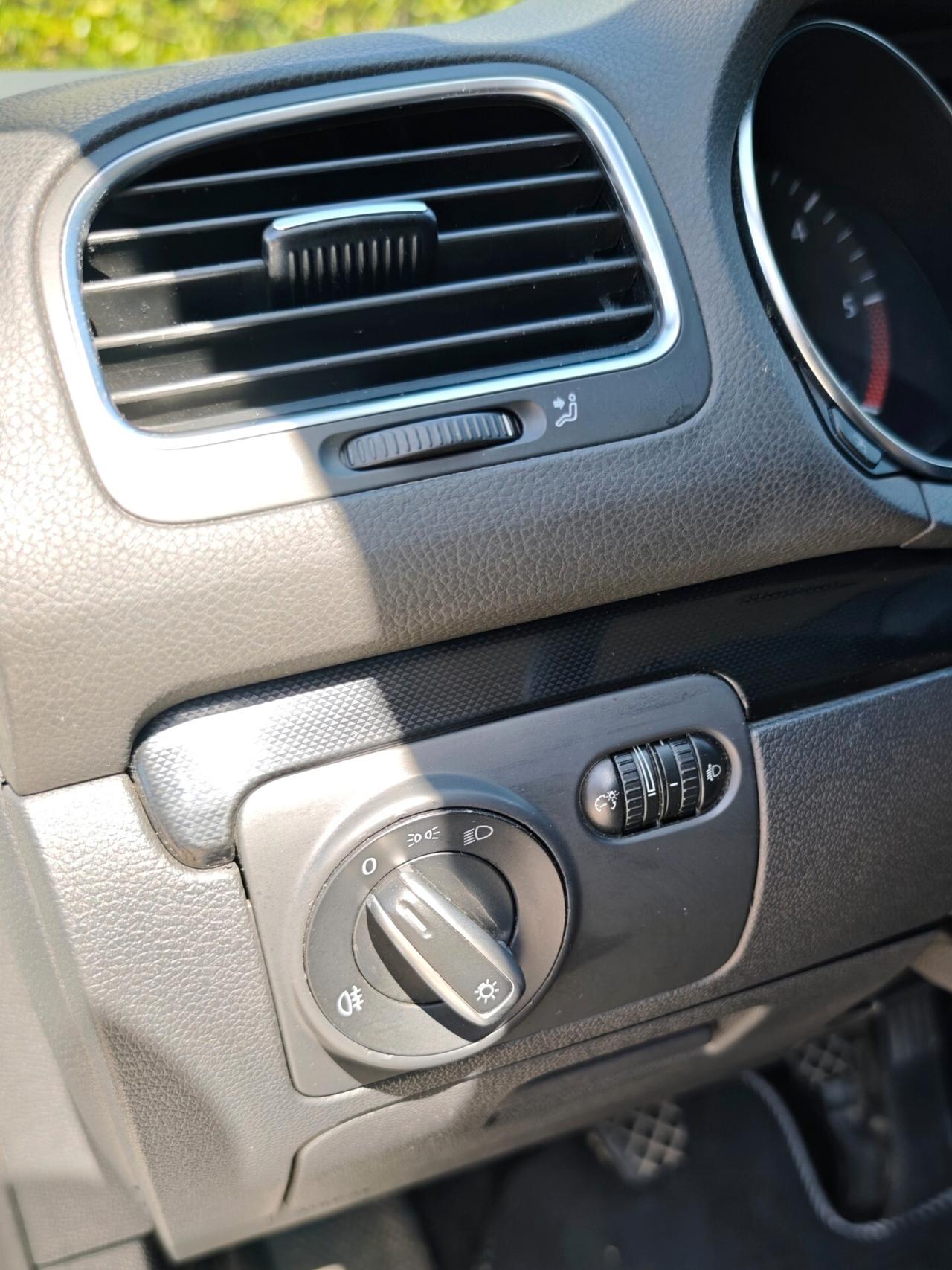 Volkswagen Golf 2.0 TDI 110CV