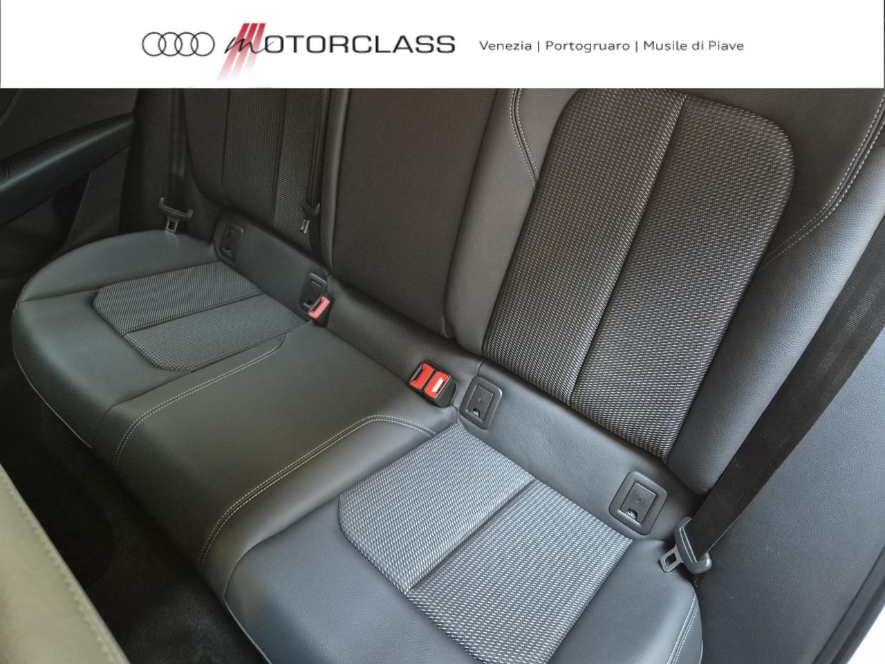 Audi Q2 40 2.0 tfsi identity black quattro s tronic
