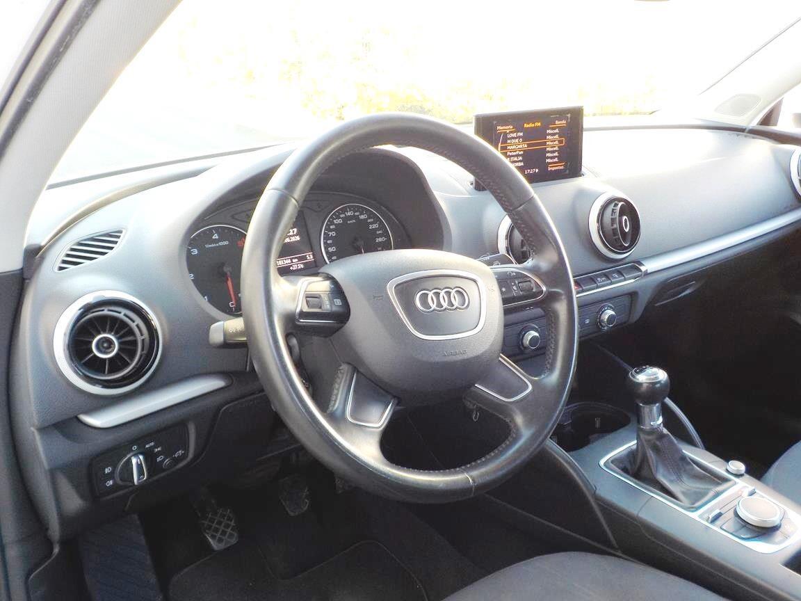 Audi A3 Sedan 1.6 TDI clean diesel Young