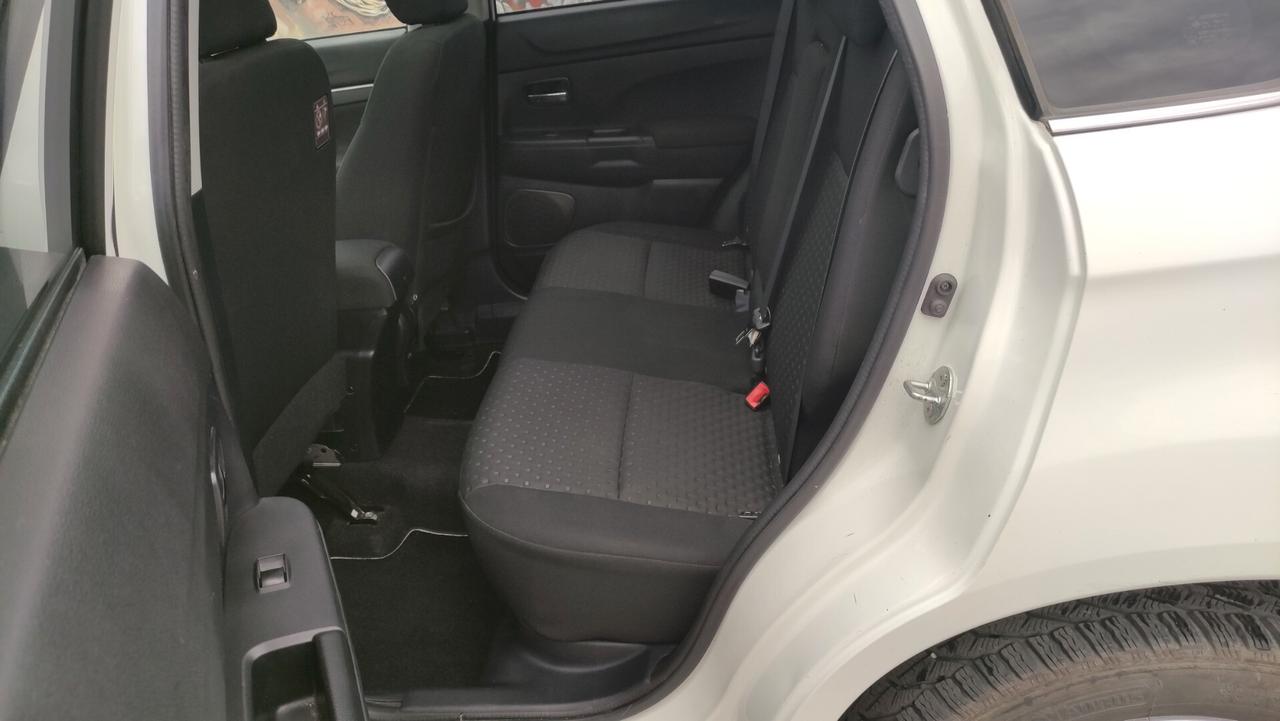 Mitsubishi ASX 1.8 DI-D 150 CV 2WD TETTO - 2011