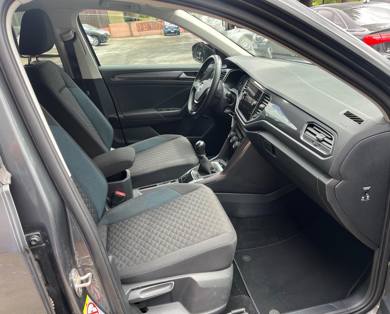Volkswagen T-Roc 1.6 TDi IQ.Drive-Km 92500-