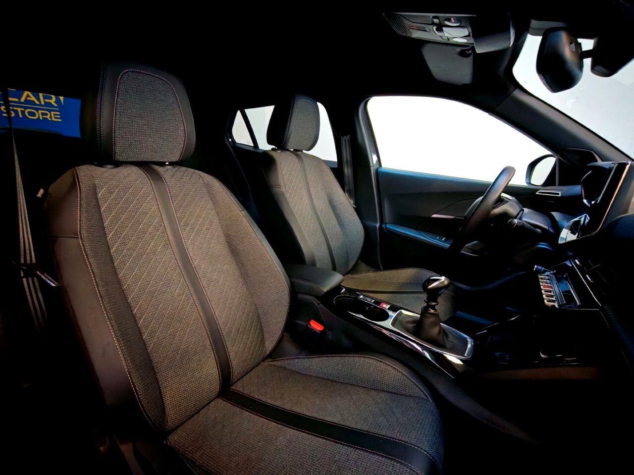 Peugeot 2008 Allure 1.2 Pack Navi 100cv