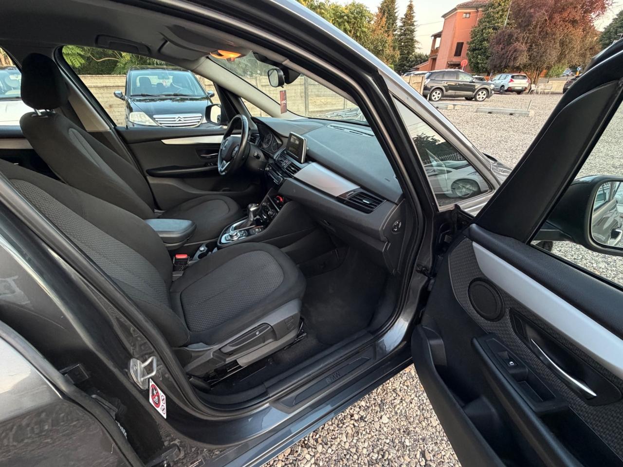 Bmw 2er Active Tourer 218d Advantage