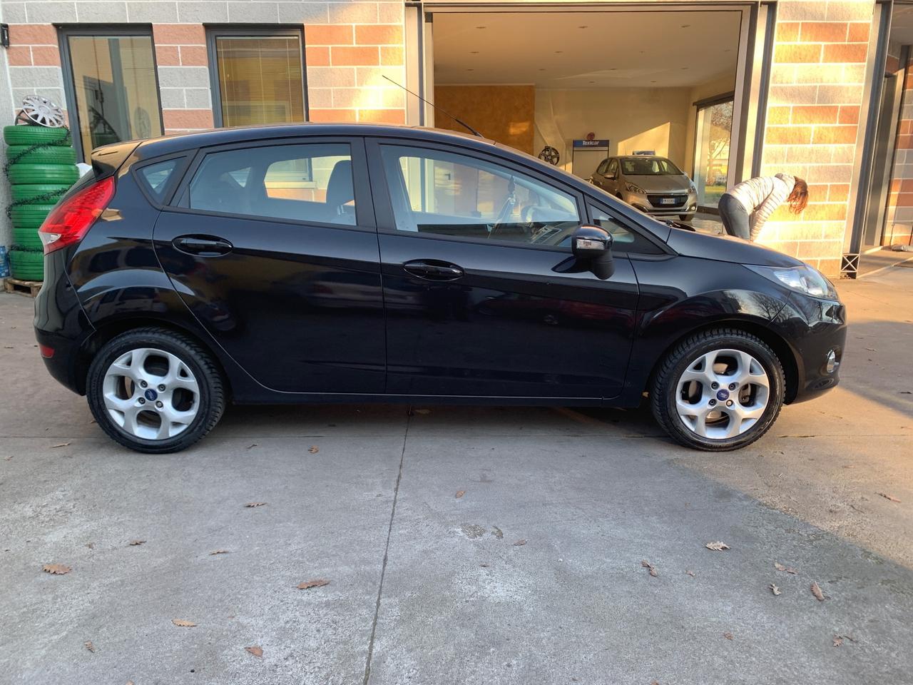 Ford Fiesta 1.4 TDCi 70CV 5 porte