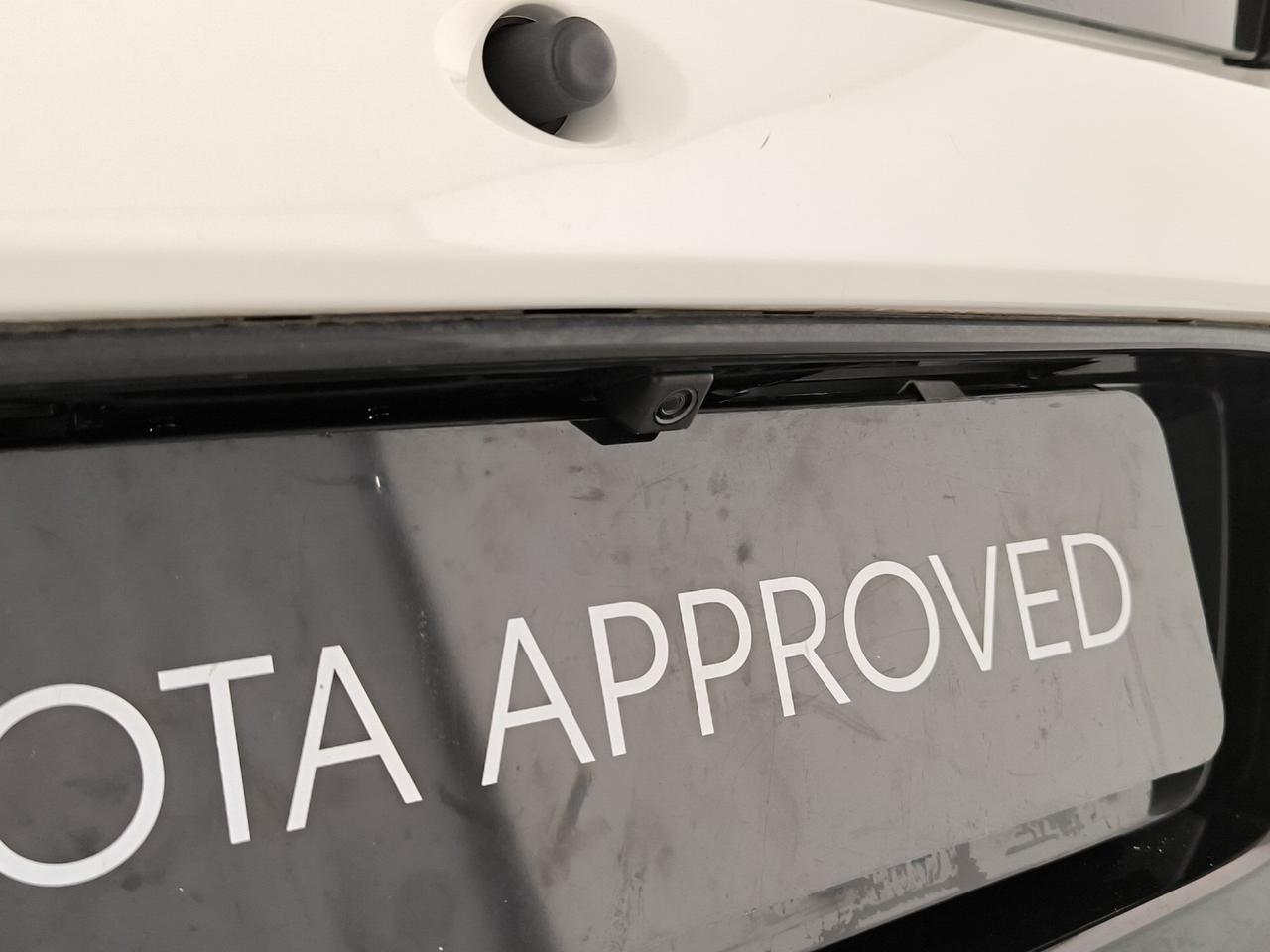 Toyota Aygo 5p 1.0 x-play 72cv