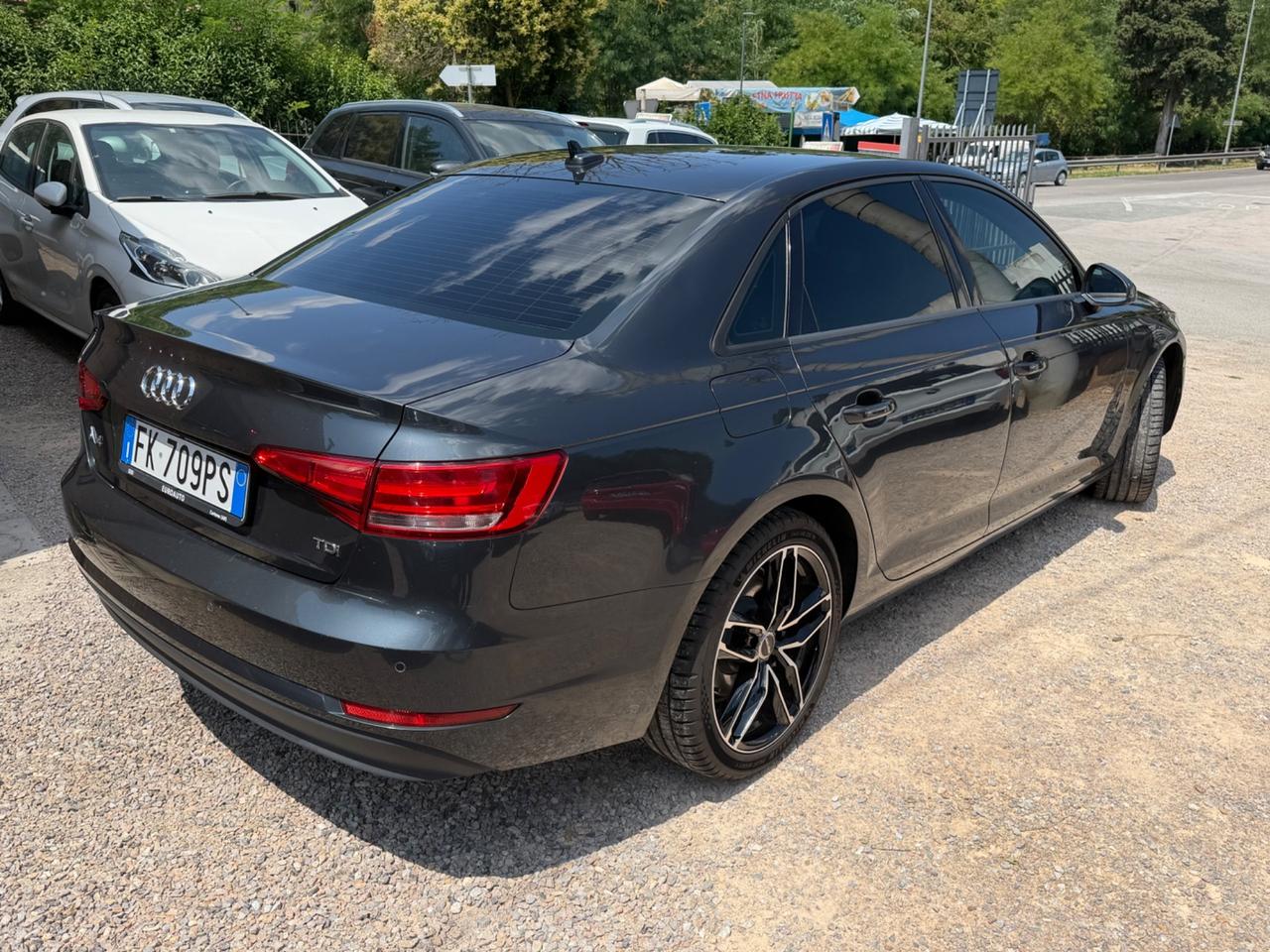 Audi A4 2.0 TDI 150 CV S tronic