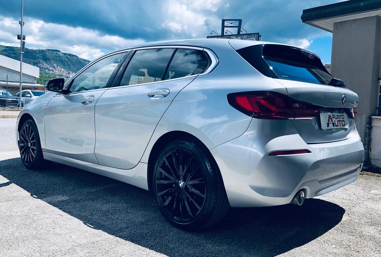Bmw 116 118d 5p. AUTOMATICA-TELECAM- SPORT argento
