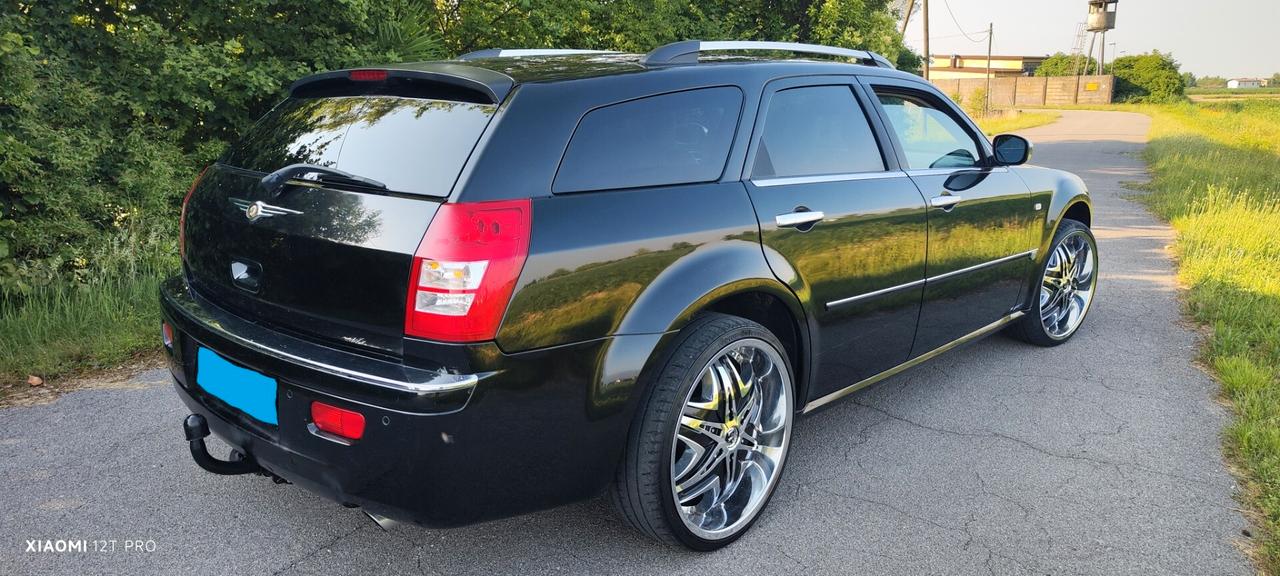 RARA Chrysler 300C (5.700 V8 340cv HEMI) AWD