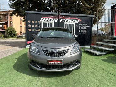 Lancia Ypsilon 1.0 FireFly 5 porte S&S Hybrid Ecochic Silver