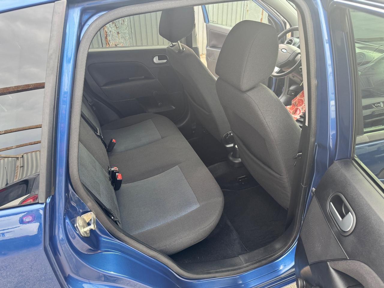 Ford Fiesta 1.2 16V 5p. Ghia