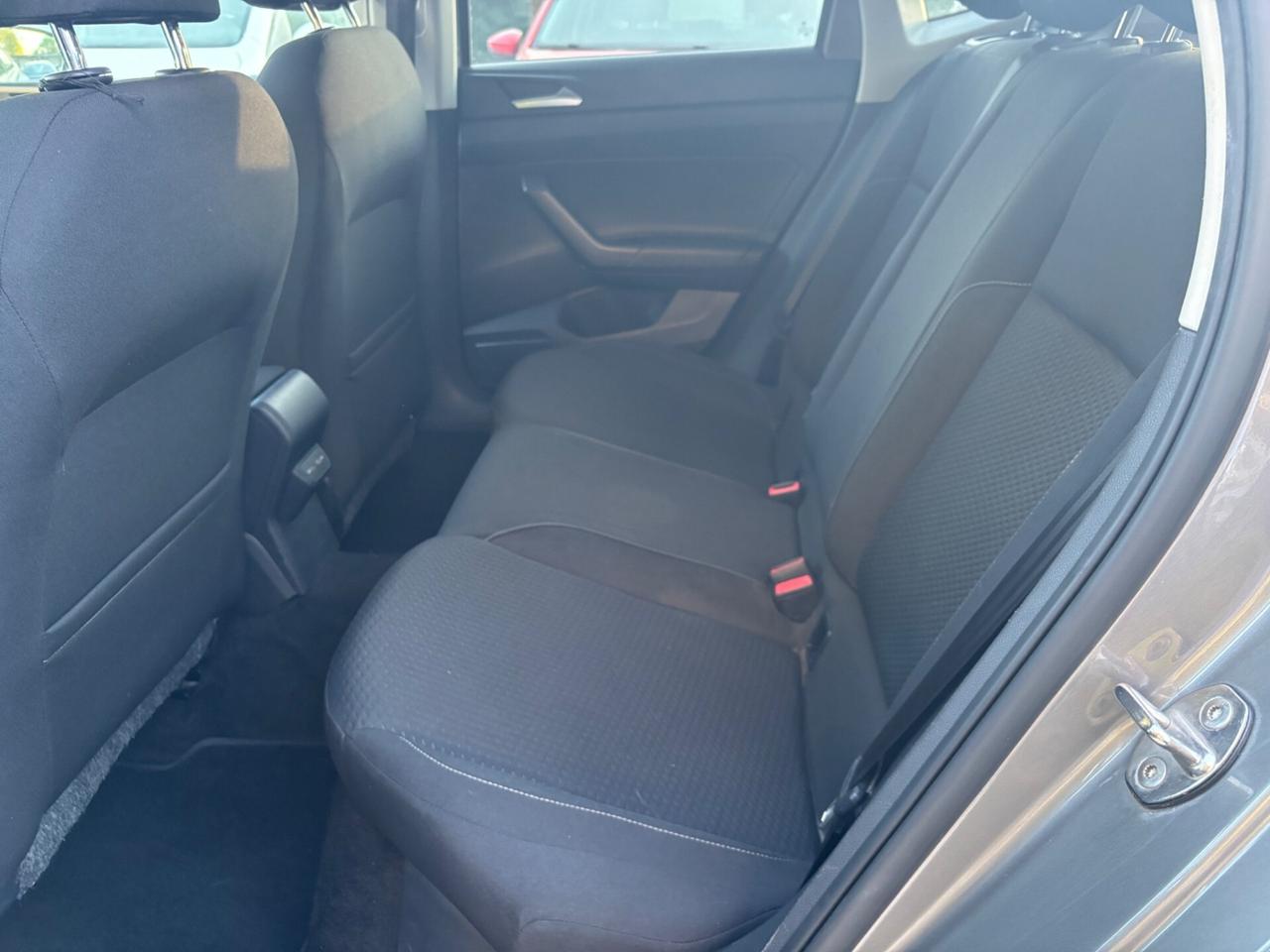 Volkswagen Polo 1.0 5p. R-Line OK NEOPATENTATI