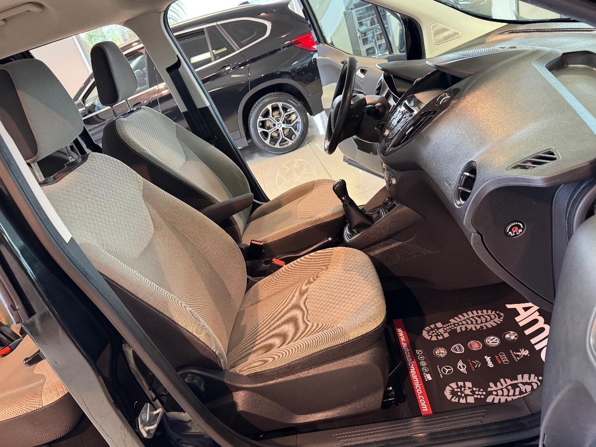 FORD Tourneo Courier 1.5 TDCI 95 CV Autocarro 5 Posti