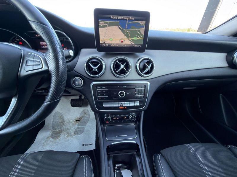 Mercedes-Benz GLA GLA 200d Sport 4matic