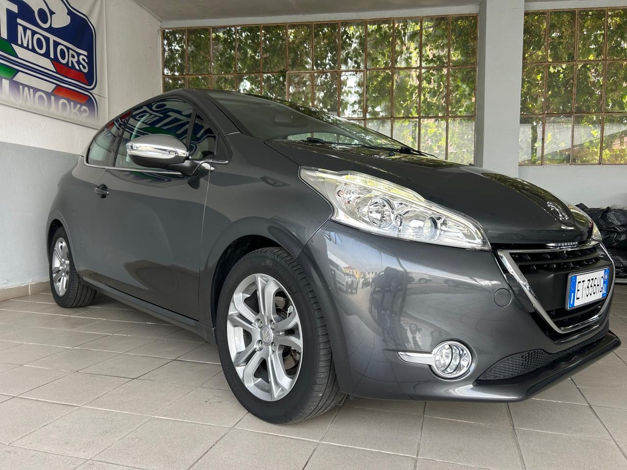Peugeot 208 1.2 VTi 82 CV 3 porte Allure