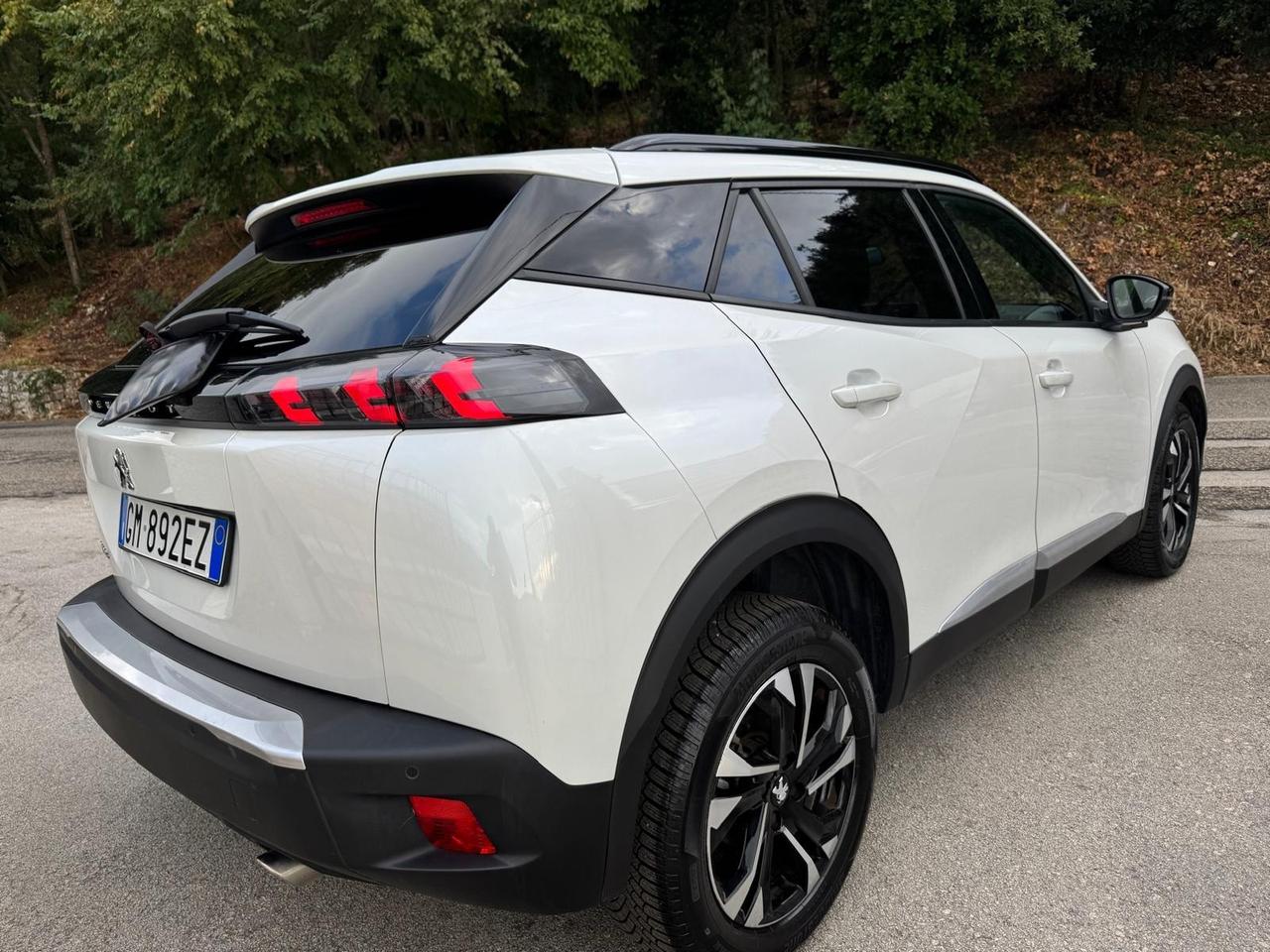 Peugeot 2008 BlueHDi 110 S&S Allure Pack