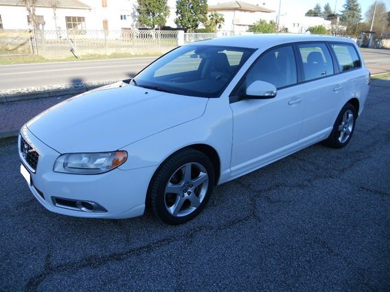 Volvo V70 2.0 D Momentum