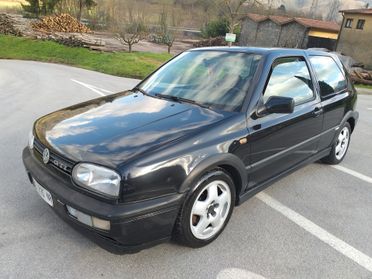 Volkswagen Golf GTI 2.0 8v cat 3 porte GTI edition