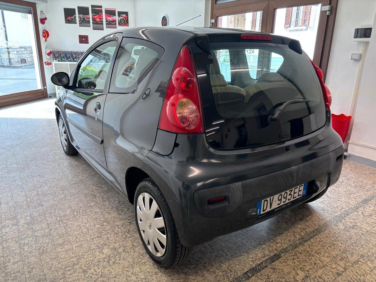 Peugeot 107 1.0 68CV 3p. Sweet Years