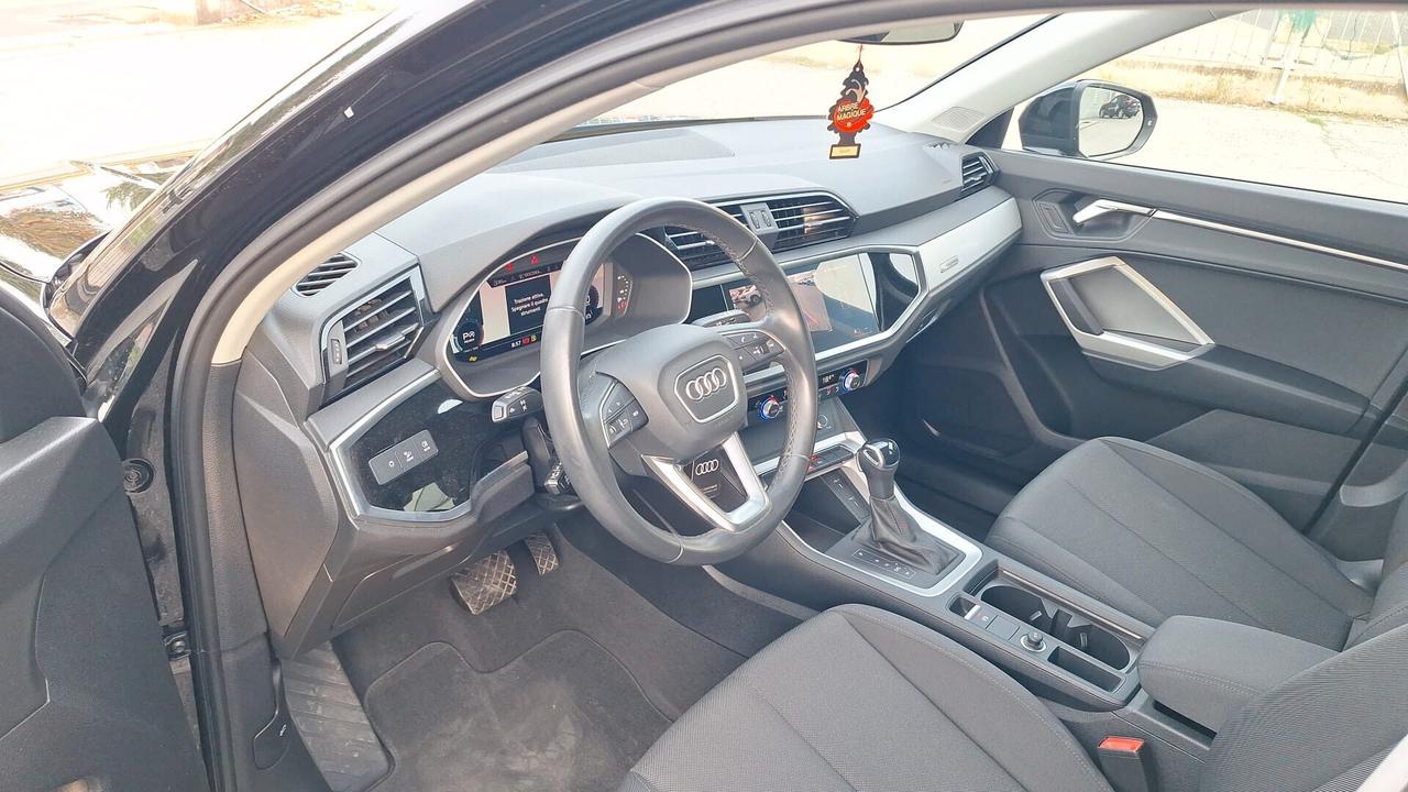 Audi Q3 35 TDI S tronic Business UNICO PROPRIETARIO!!!