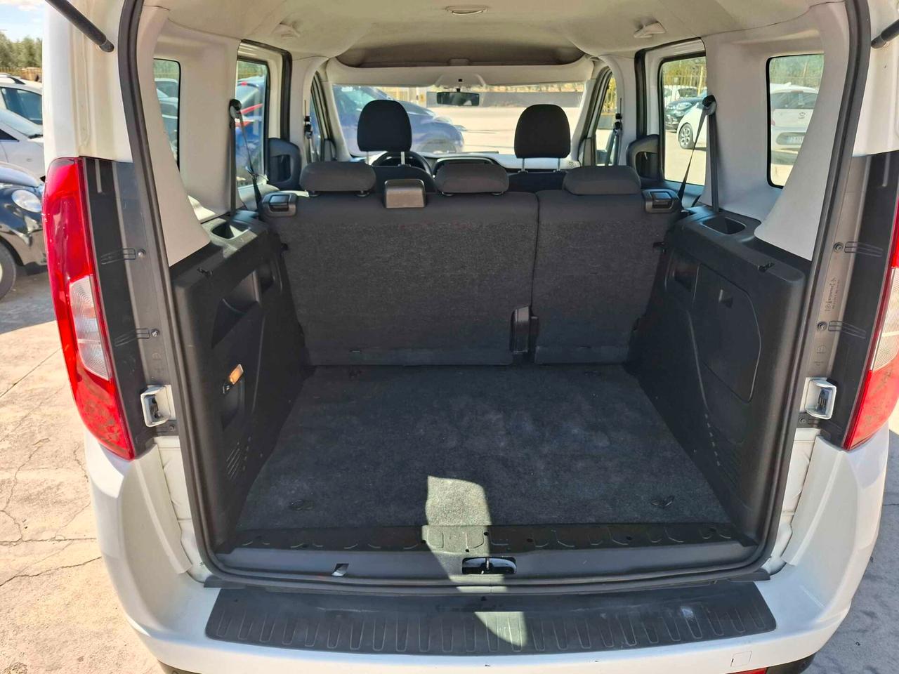Fiat Doblò 1.6 MJT 120CV 5 POSTI LOUNGE - 2015