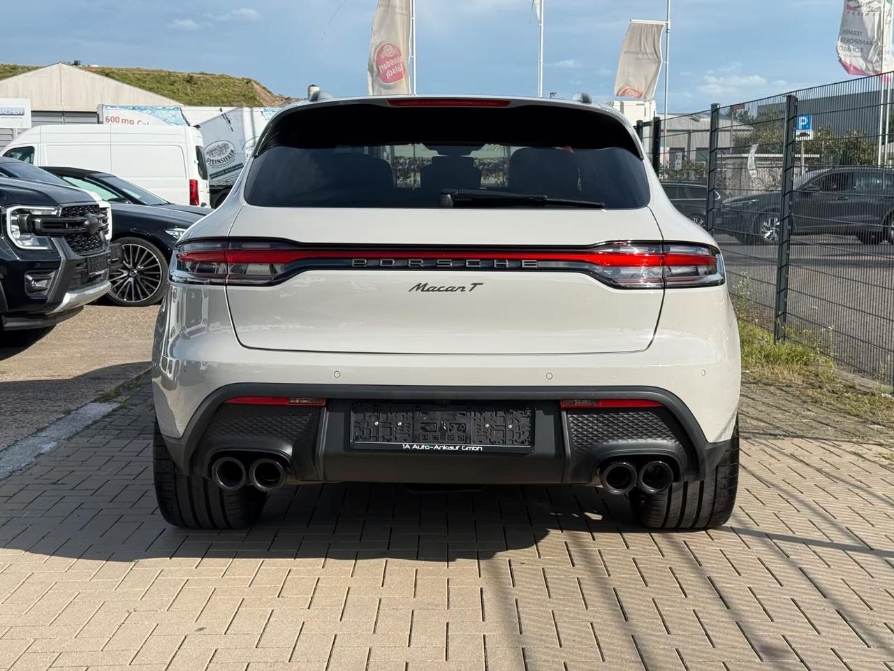 Porsche Macan 2.0 T/TETTO/SPORT CHRONO/PELLE TOTALE/MATRIX/