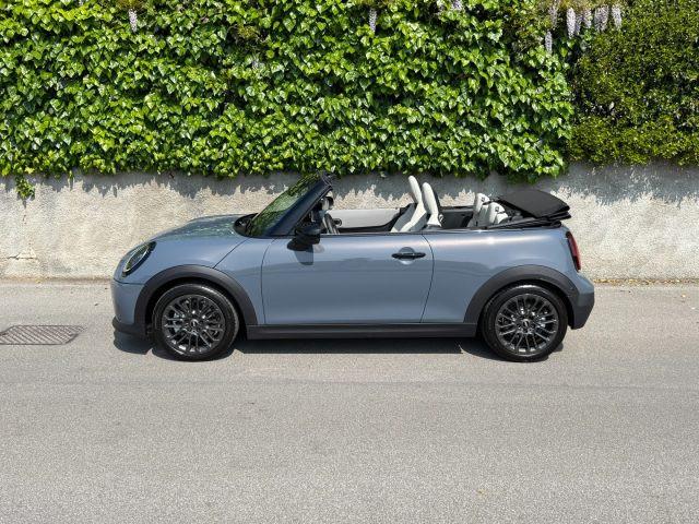MINI Cooper C Cabrio Cooper C Favoured Cabrio