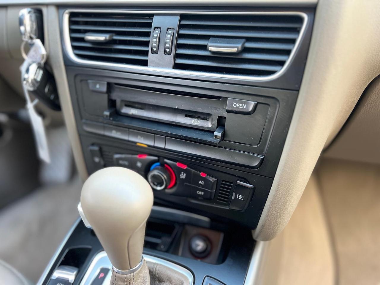 Audi A4 Avant 2.0 TDI 143CV cambio automatico Unico Prop