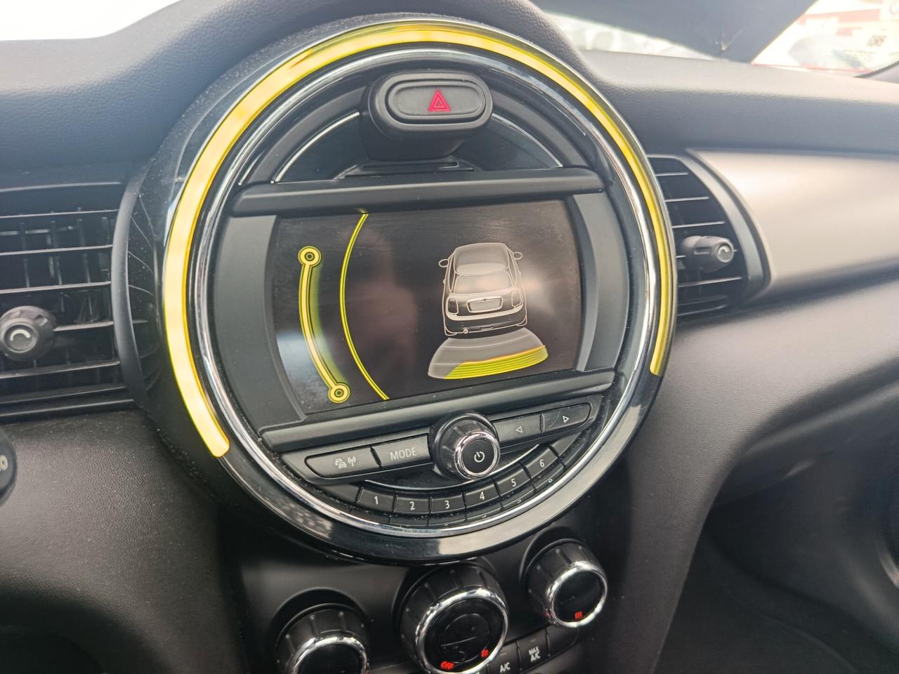 Mini 1.5 One D Business