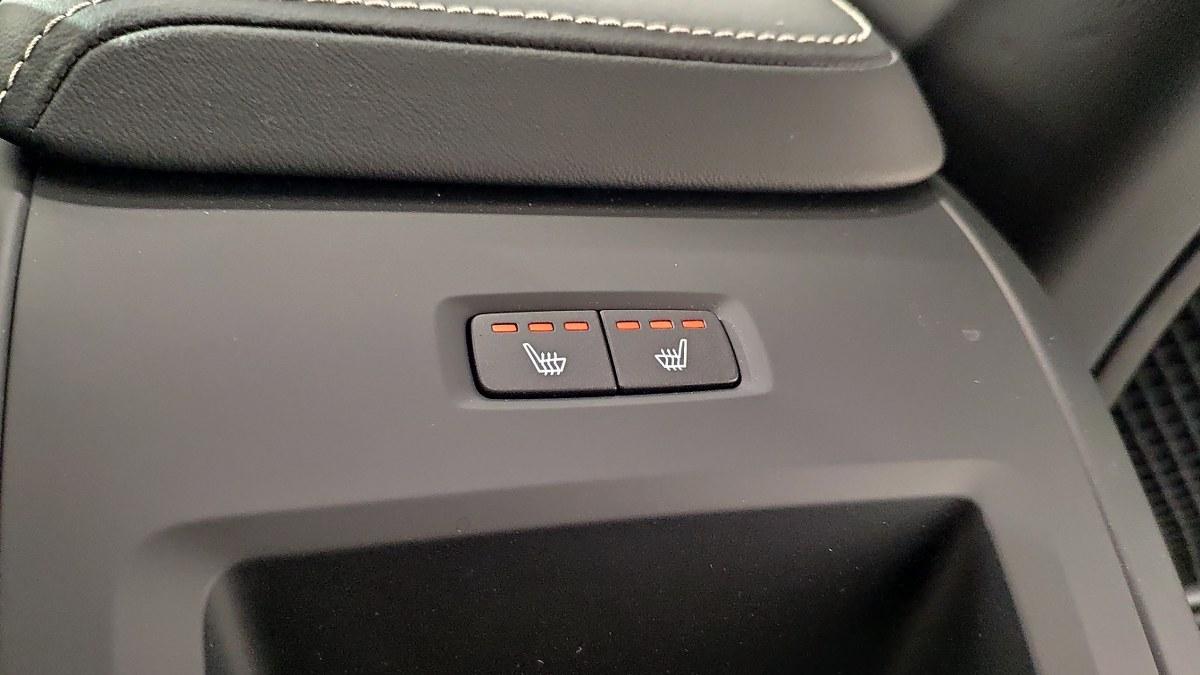 VOLVO Xc60 T8 Plug-In Hybrid Awd Aut. Ultra Black Edition