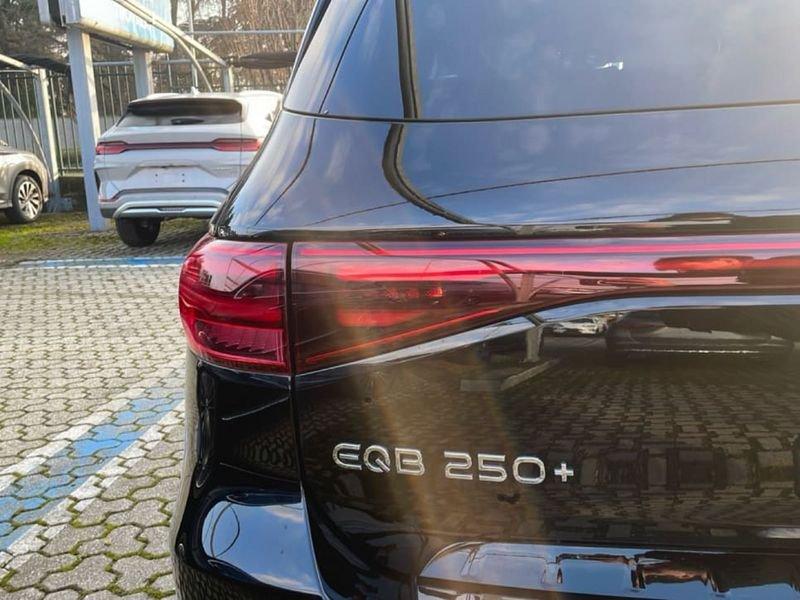 Mercedes-Benz EQB 250+ AMG Line Advanced