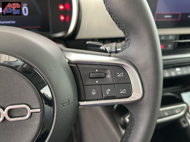 FIAT 600 600 1.2 hybrid La Prima 110cv auto